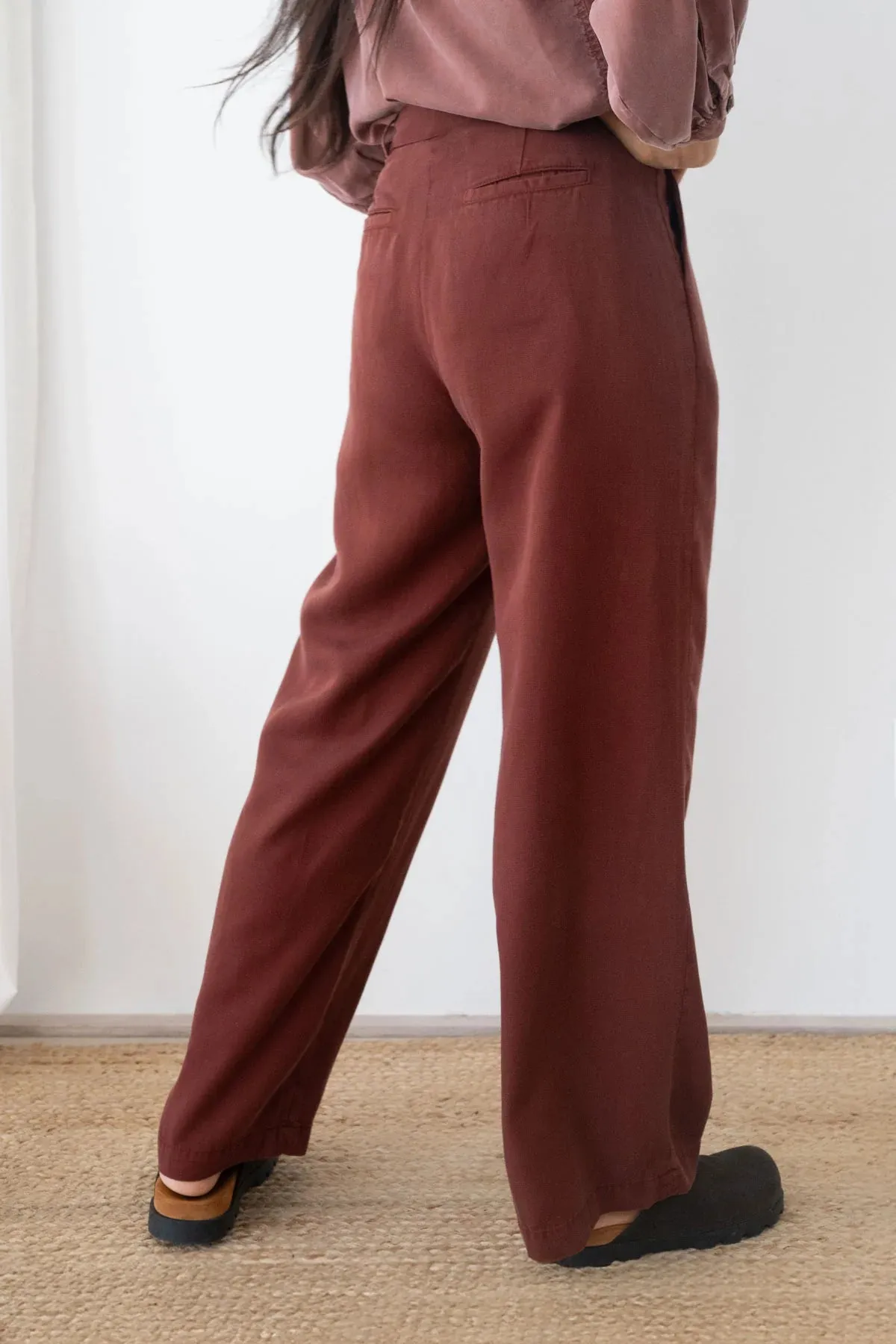 Mesquida Pants Wine Red sold by Ivalo.com product image thumbnail 2
