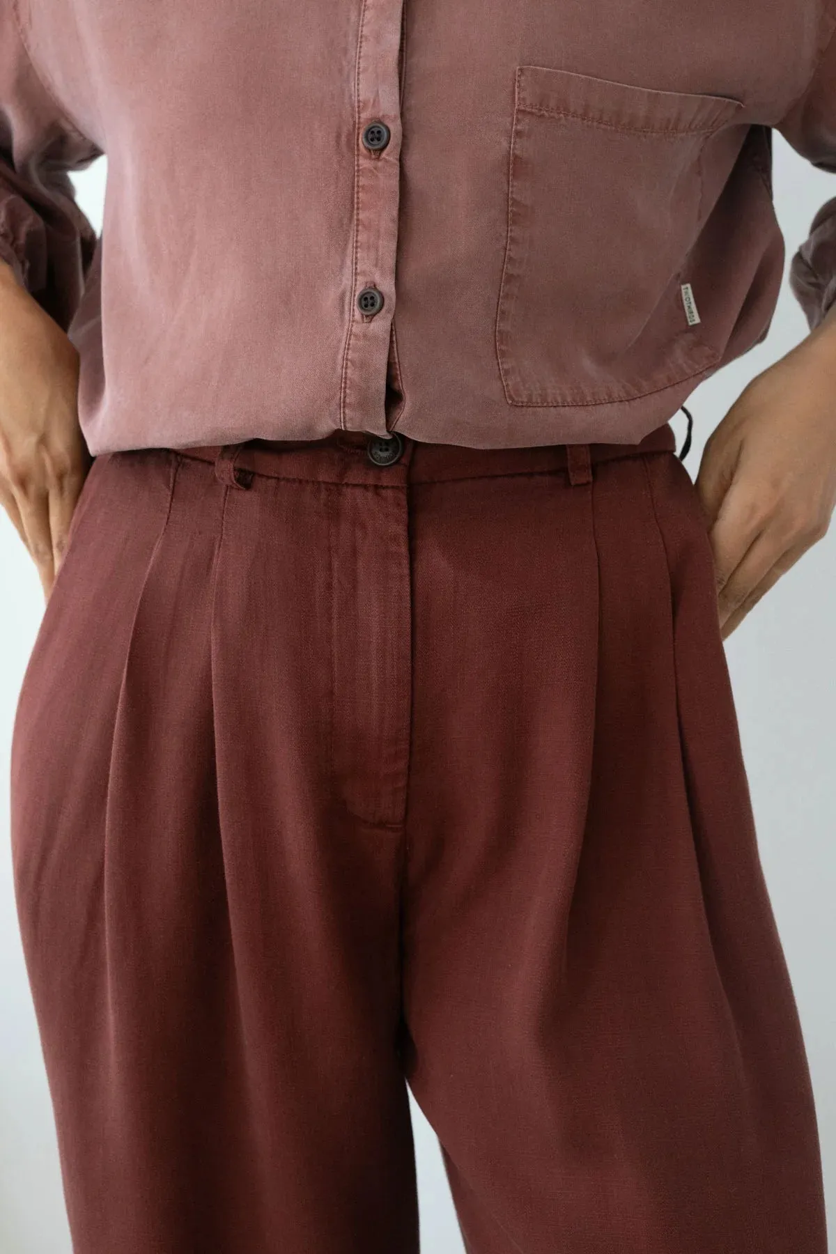 Mesquida Pants Wine Red sold by Ivalo.com product image thumbnail 3