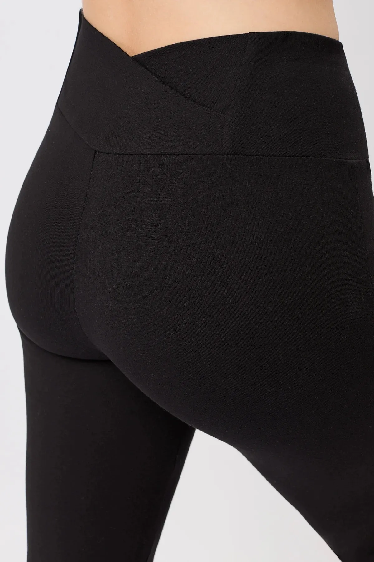 Back Envelope Pants Black sold by Ivalo.com product image thumbnail 4