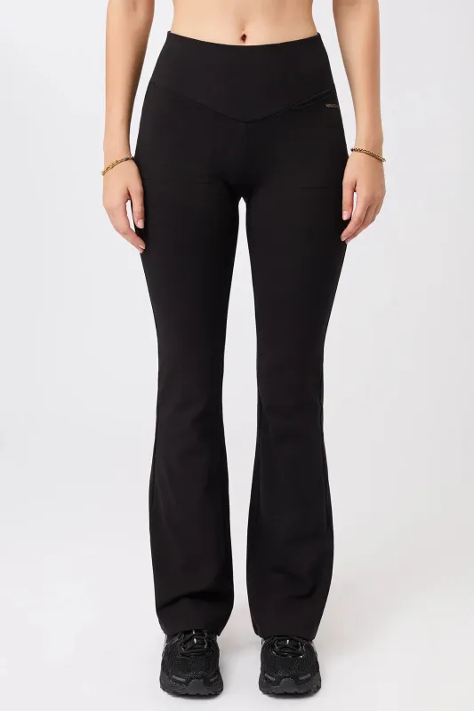 Back Envelope Pants Black made by Ivalo.com