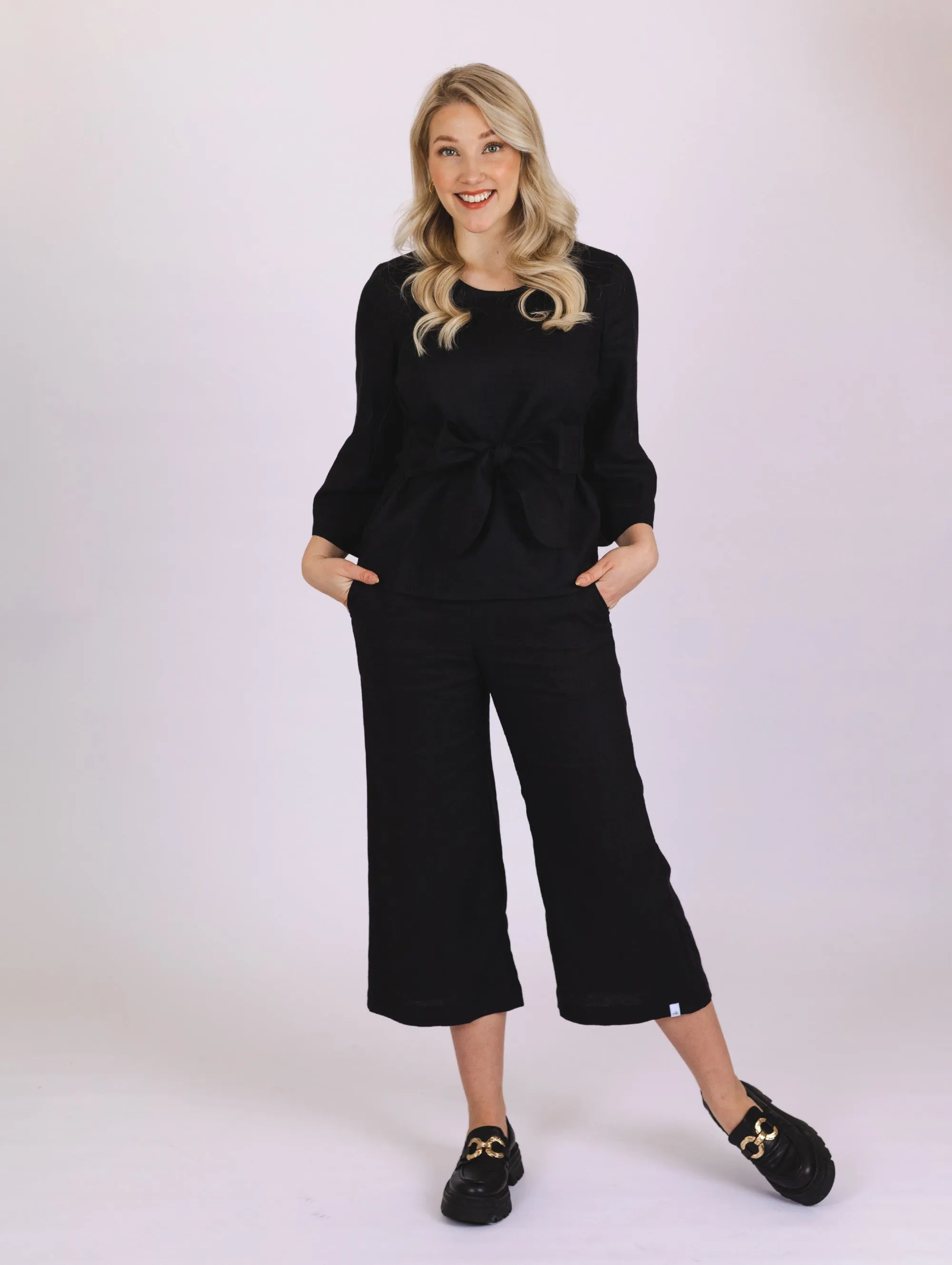 Culottes Linen Trousers Black sold by Ivalo.com
