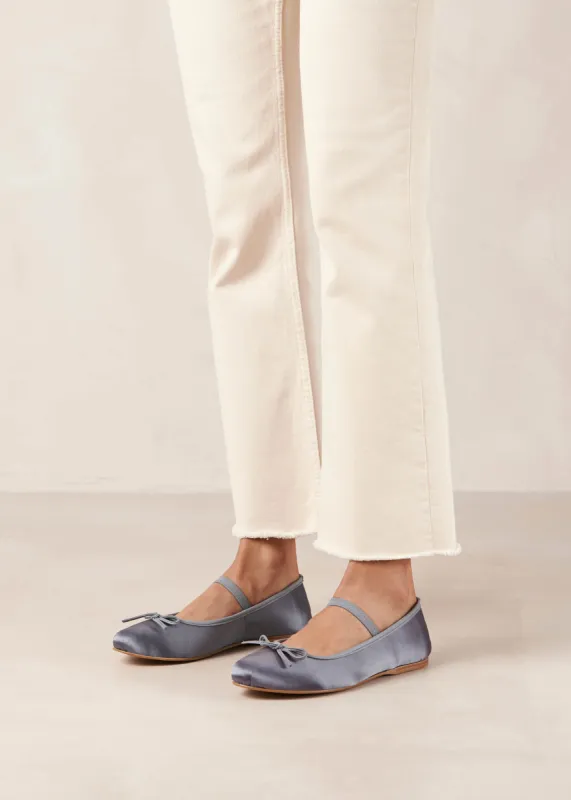 Odette Stone Ballet Flats Grey sold by Ivalo.com