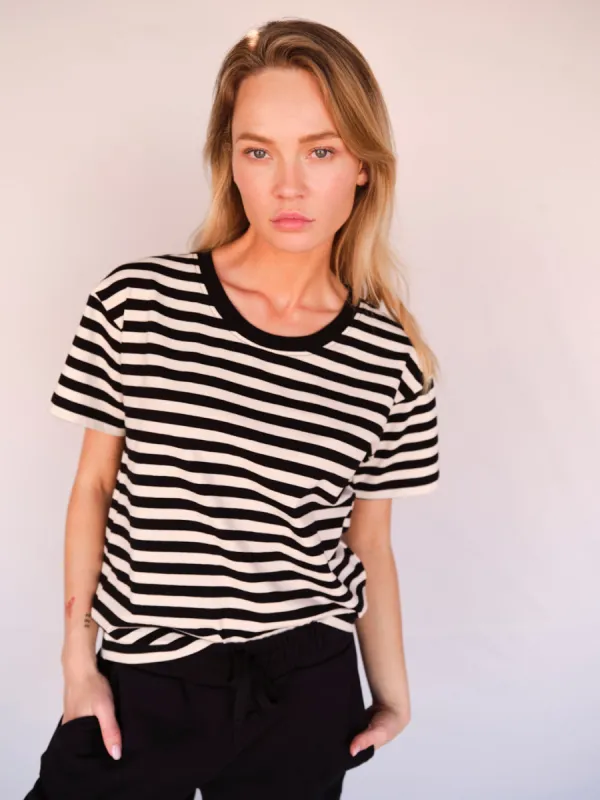 Striped T-Shirt Black/White sold by Ivalo.com