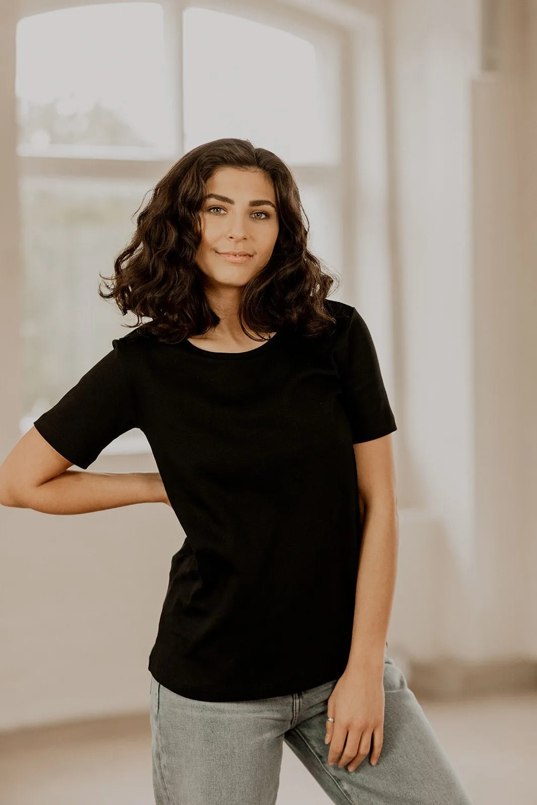 The T-Shirt Black sold by Ivalo.com product image thumbnail 4