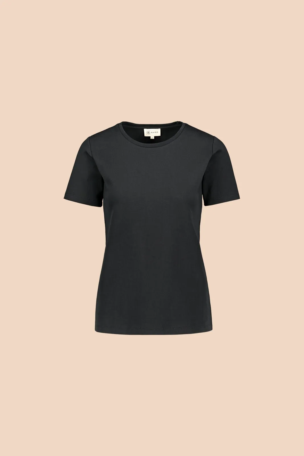 The T-Shirt Black sold by Ivalo.com