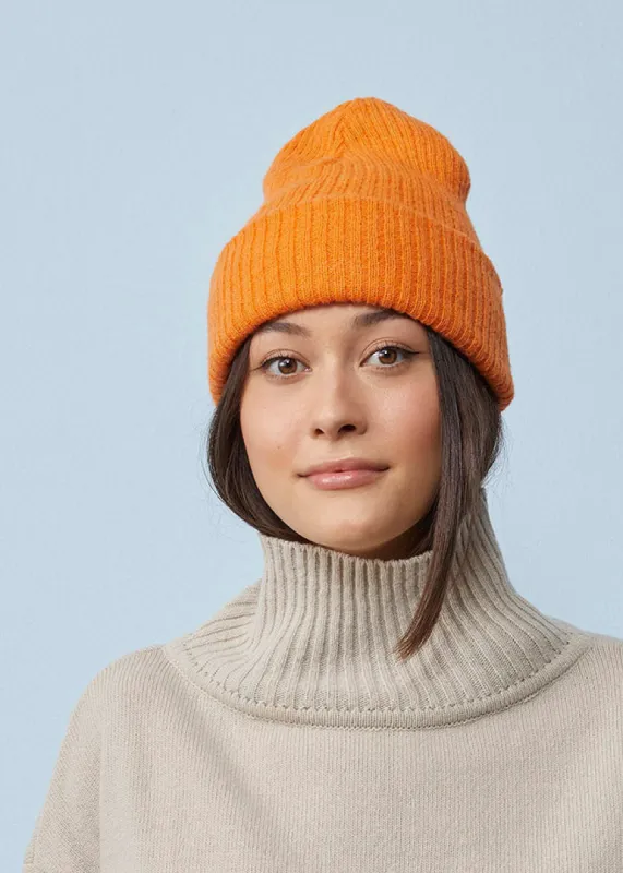 Giant Beanie Orange sold by Ivalo.com