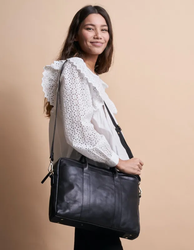 Harvey Bag Black Classic Leather sold by Ivalo.com