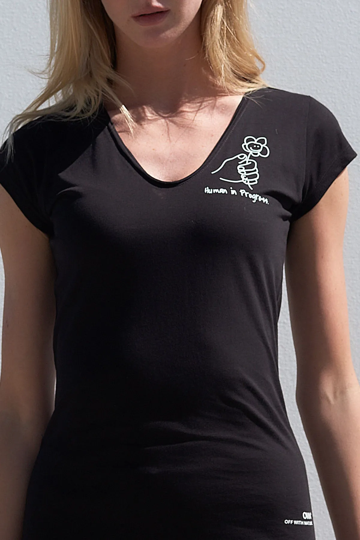 Printed V-neck T-Shirt Black sold by Ivalo.com product image thumbnail 3