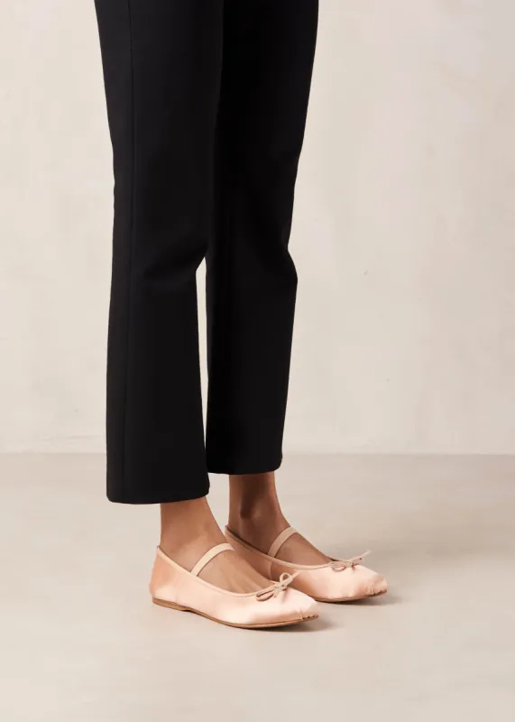 Odette Ballet Flats Pale Pink sold by Ivalo.com
