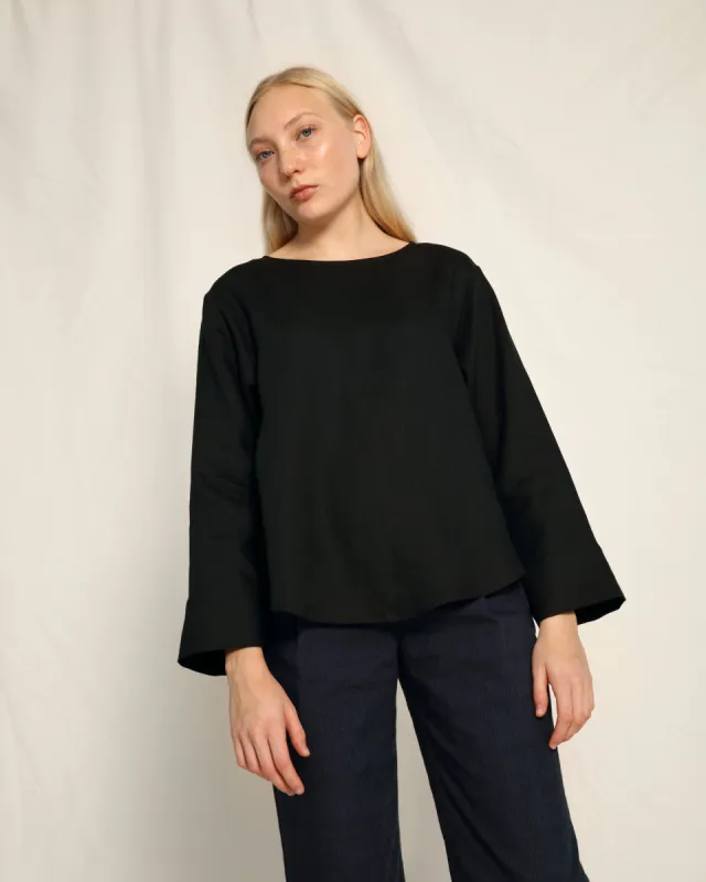 Cami Shirt Sahara Black sold by Ivalo.com