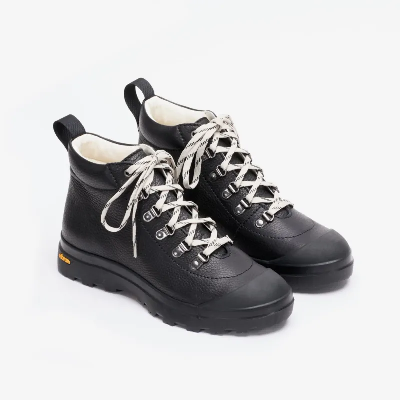 Catskill Vibram Boot Black Merino sold by Ivalo.com