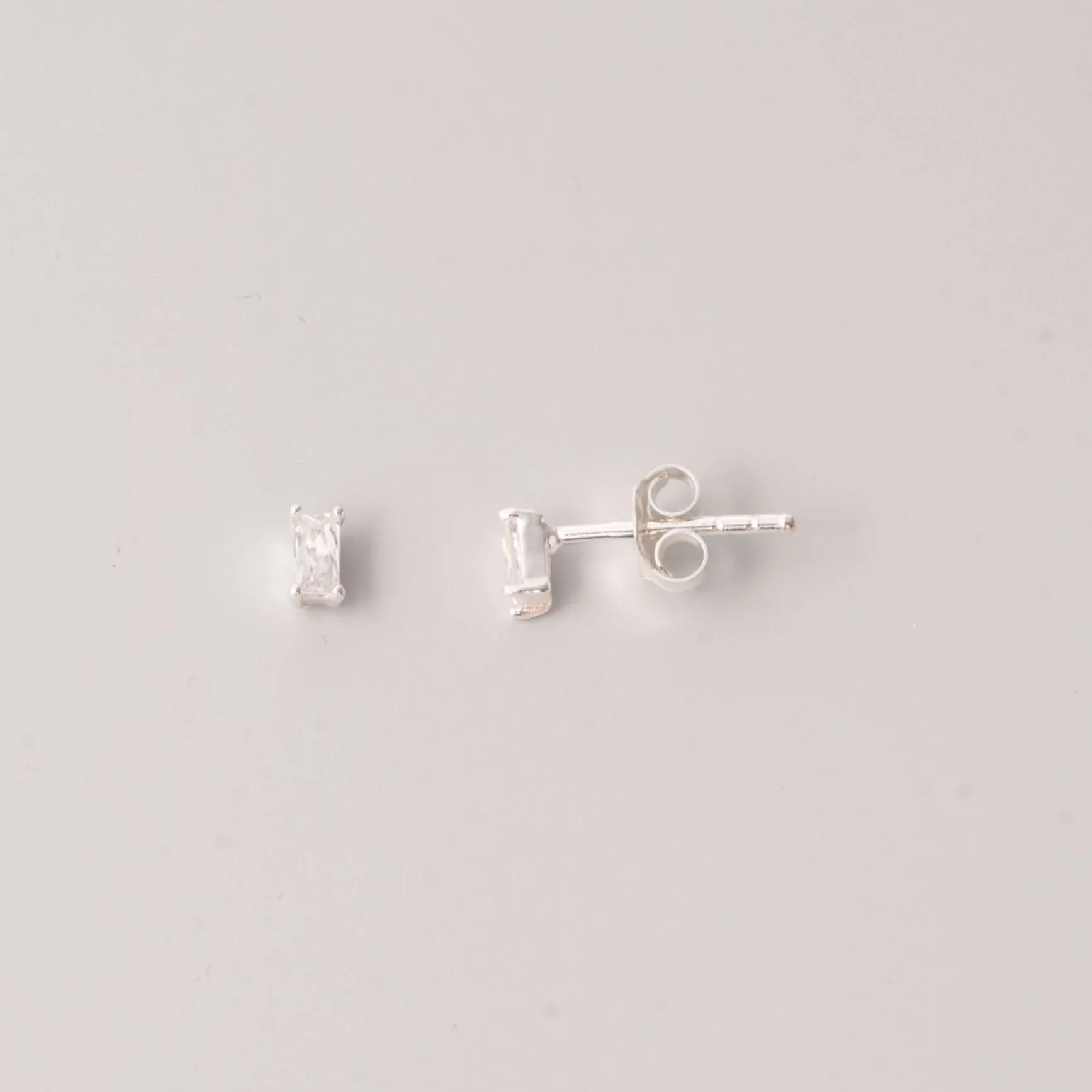 Baguette Studs Sparkle sold by Ivalo.com