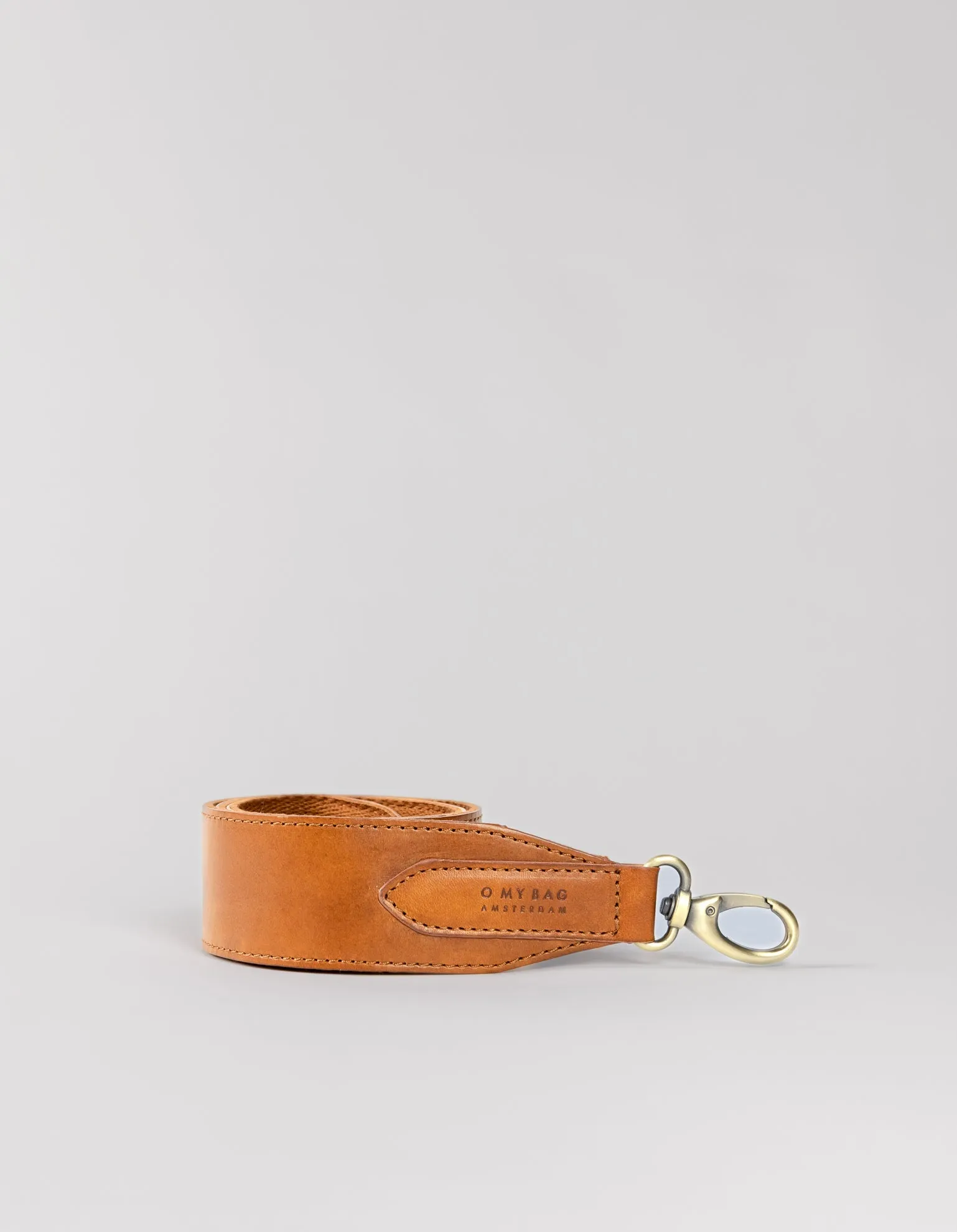 Reversible Crossbody Strap Cognac Classic Leather sold by Ivalo.com