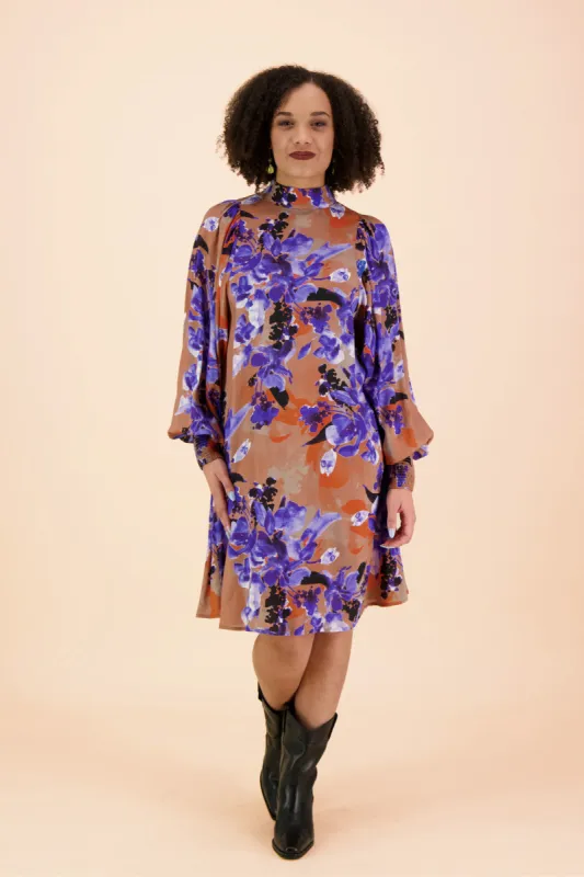 Puff Dress Iris Brown/Purple sold by Ivalo.com