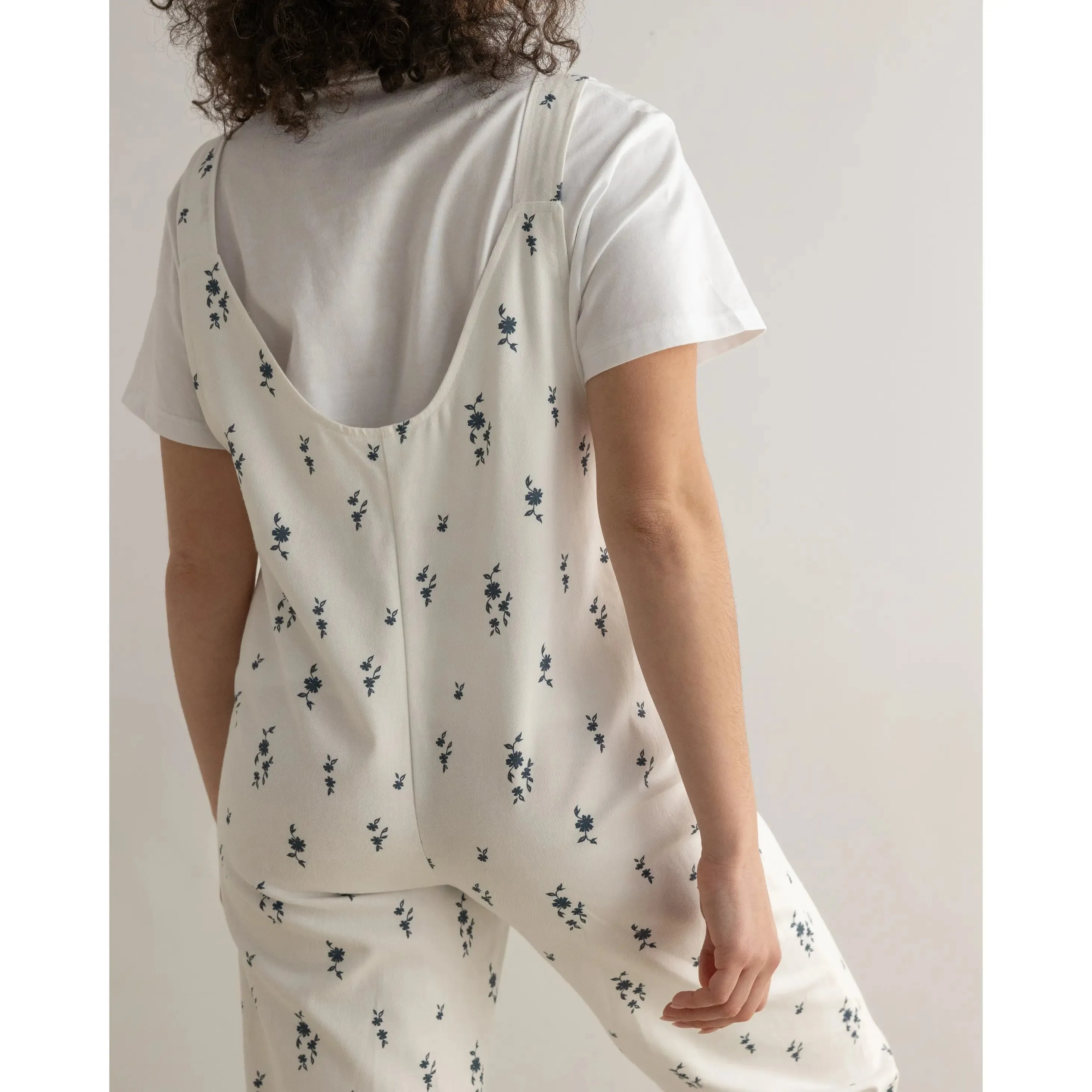 Salines Jumpsuit Flowers White sold by Ivalo.com product image thumbnail 2