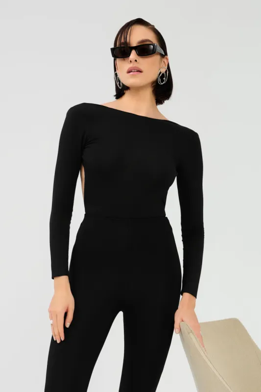 Saint Body Cut-Out Back Black sold by Ivalo.com