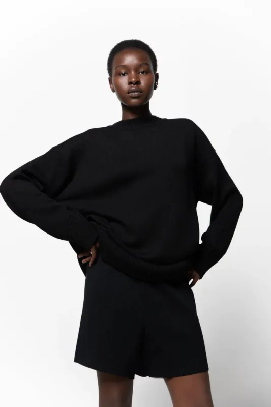 Heavy Crew Knit Black sold by Ivalo.com