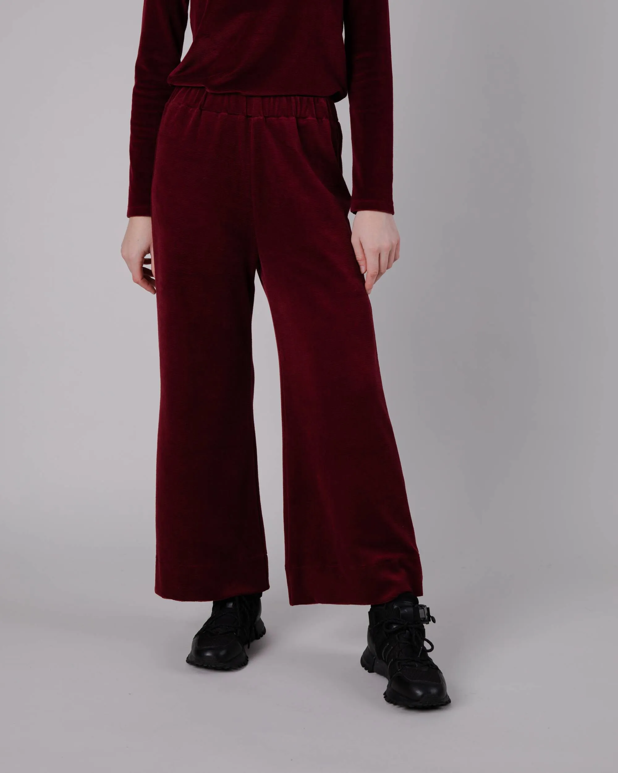 Wide Leg Corduroy Pant Prune sold by Ivalo.com