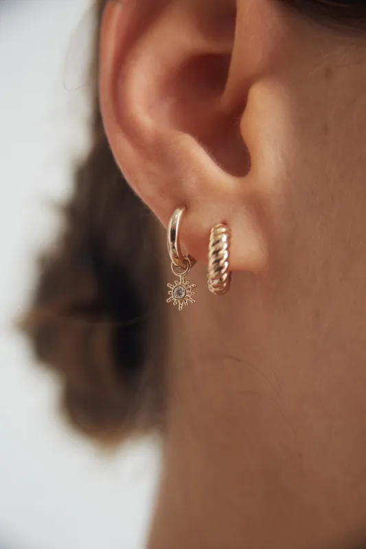 Star Single Earring Gold sold by Ivalo.com