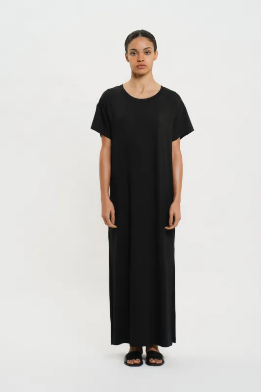 Gwen Dress Black sold by Ivalo.com