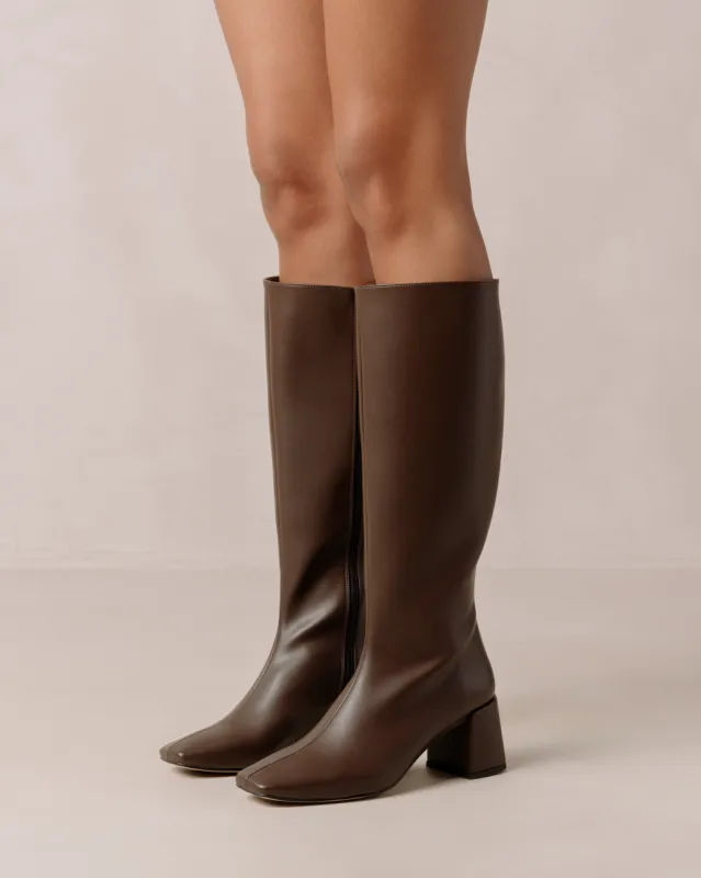 Chalk Boots Umber Brown sold by Ivalo.com