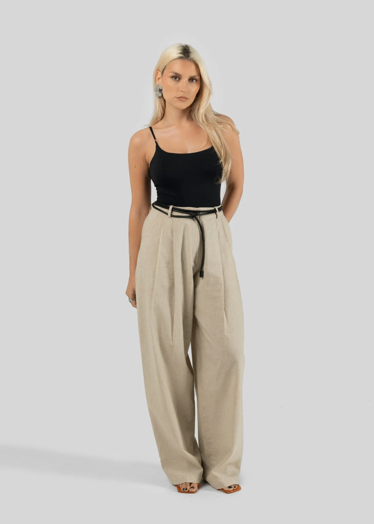 Chloe Linen Trousers Beige sold by Ivalo.com product image thumbnail 5