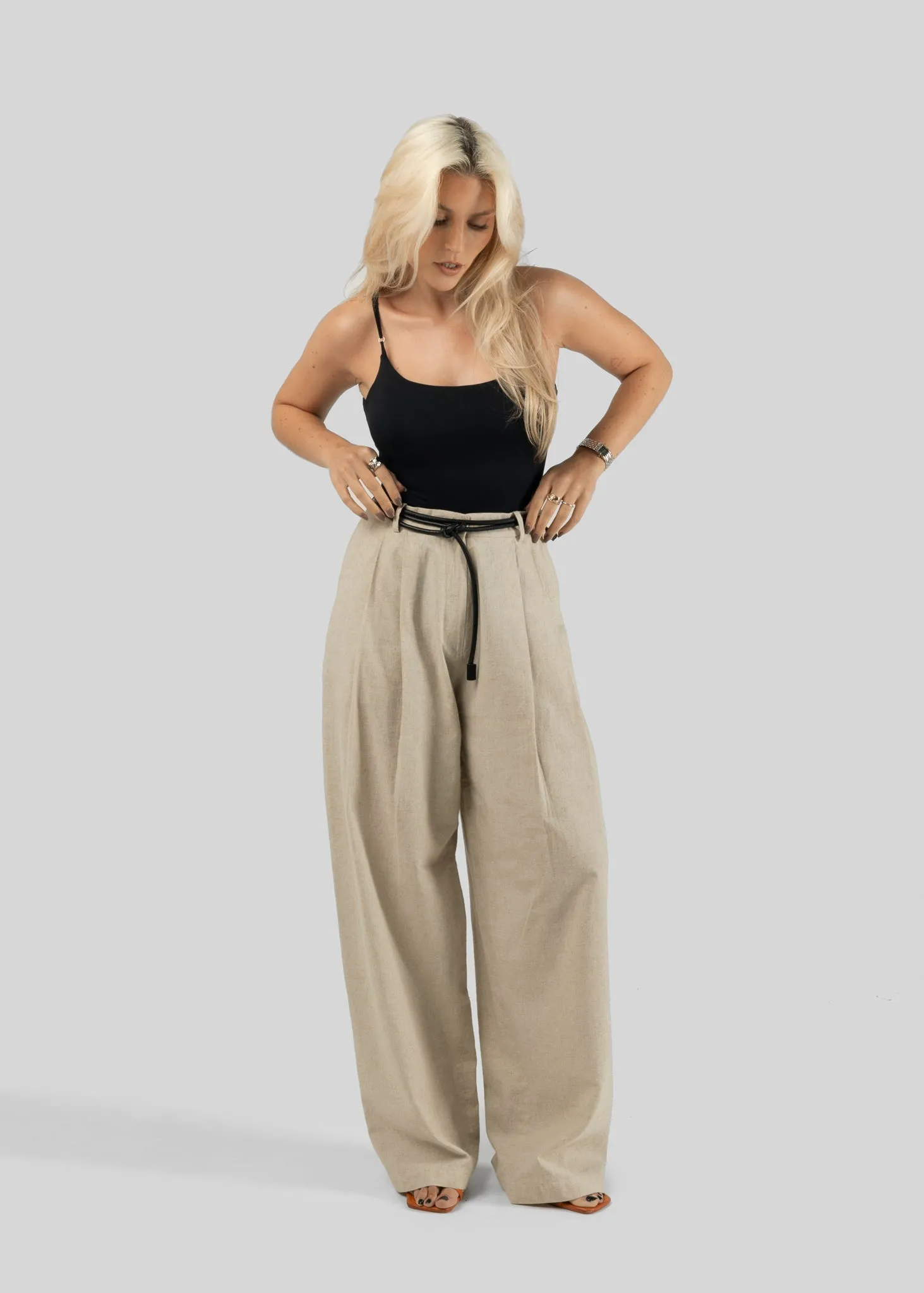 Chloe Linen Trousers Beige sold by Ivalo.com product image thumbnail 2