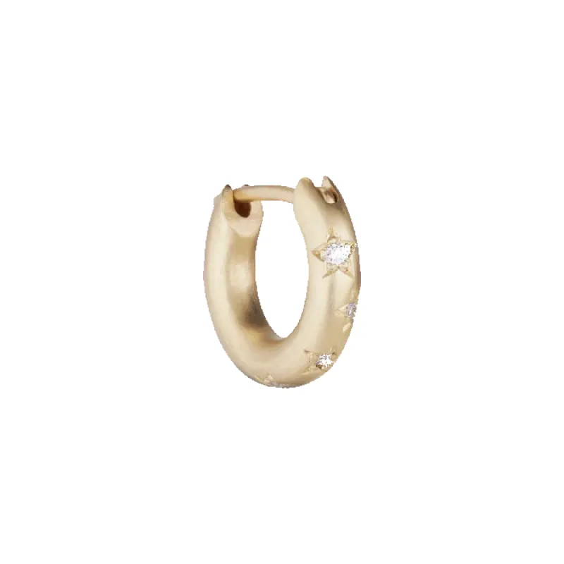 Small hoops i 14 karat guld Ø13 x 3 mm med brill. sold by Jane Koenig
