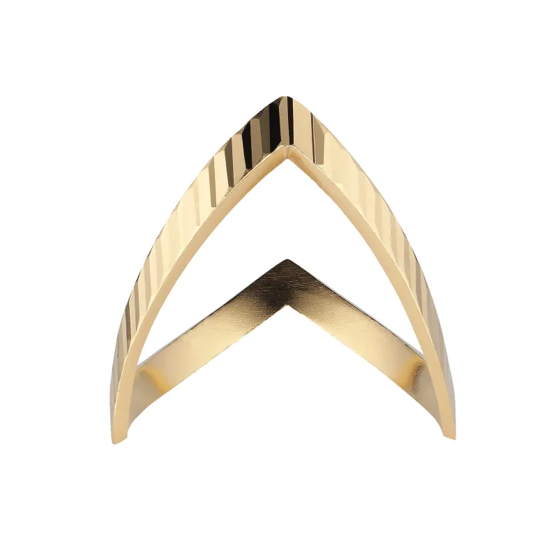 Reflection V ring sold by Jane Koenig