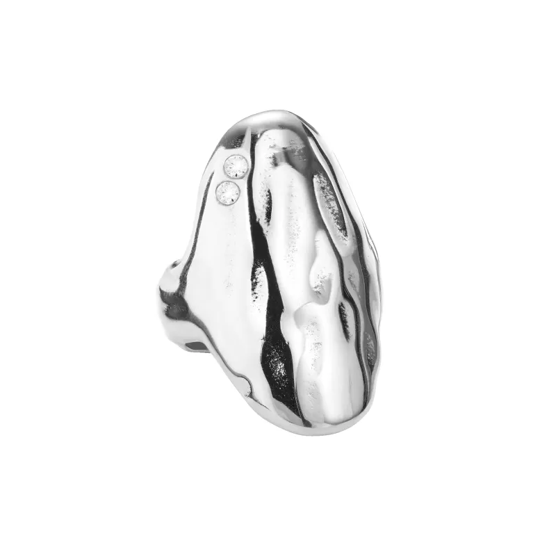 Shield Ring with stones made by Jane Koenig