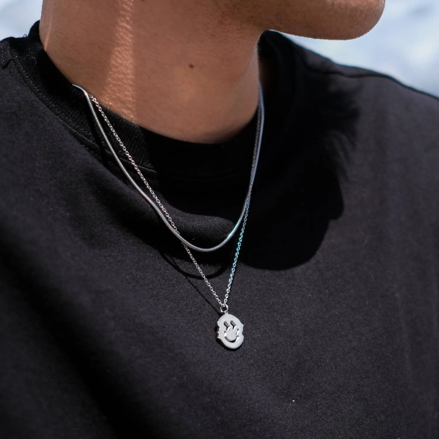 Smiley halskæde sold by Jewls product image thumbnail 3