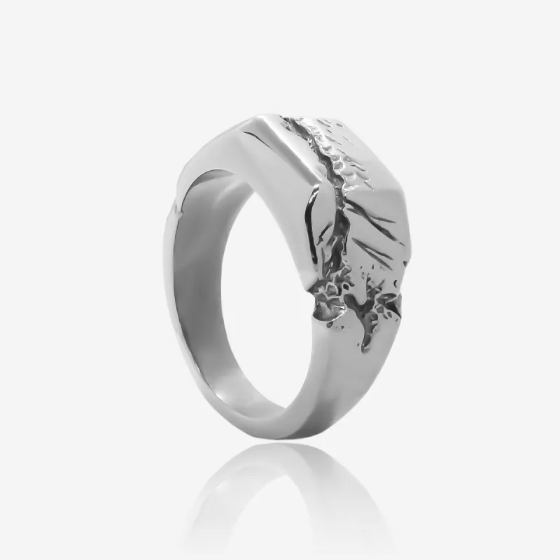 Quake ring sold by Jewls
