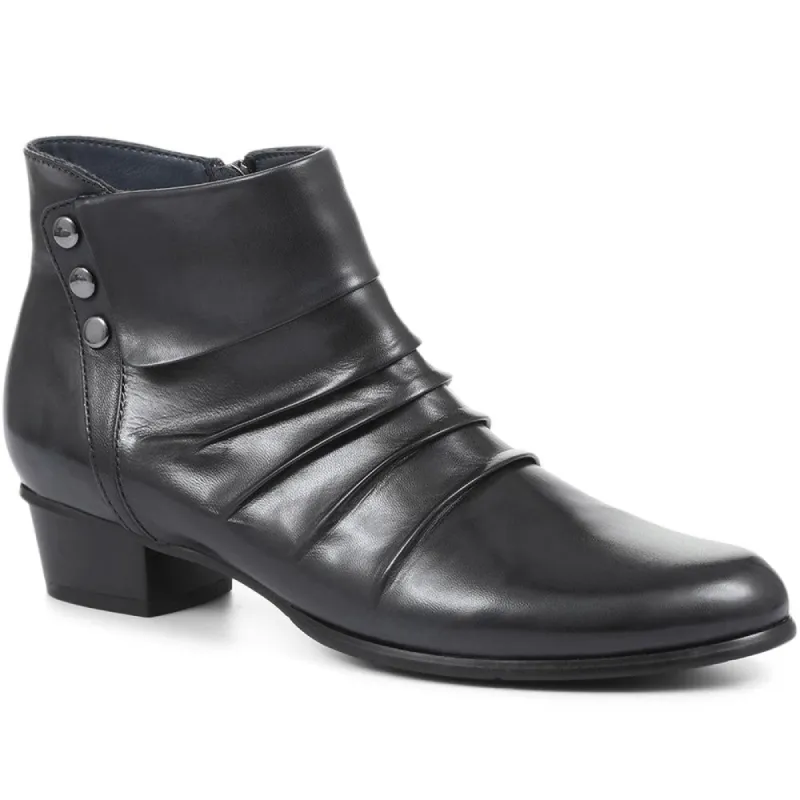Stefany-278 Ladies Ankle Boots - SINO32500 / 319 123 sold by Jones Bootmaker