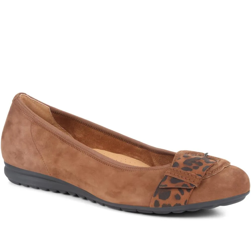 Sapphire Leather Pumps - GAB34504 / 320 513 sold by Jones Bootmaker product image thumbnail 3