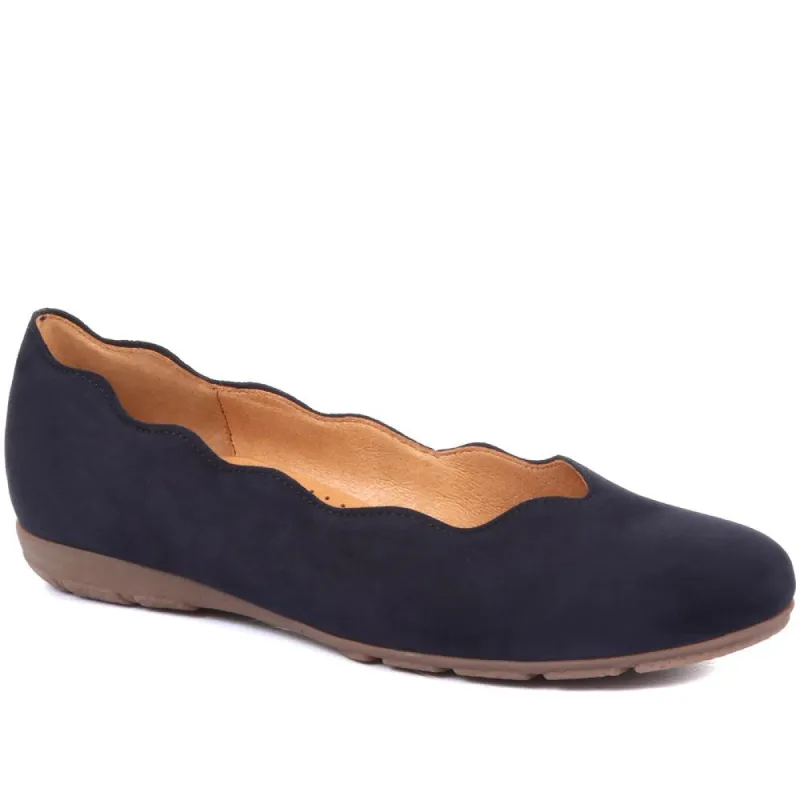 Resist Suede Scalloped Pumps - GAB34513 / 320 522 sold by Jones Bootmaker