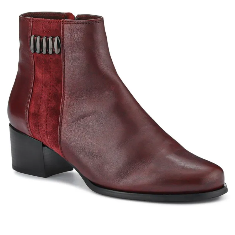 Smart Leather Ankle Boots - BEDEN40513 / 327 480 sold by Jones Bootmaker