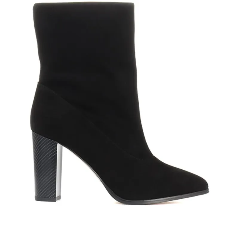Sappho Shore Block Heel Leather Ankle Boot - KARMI31518 / 318 152 sold by Jones Bootmaker
