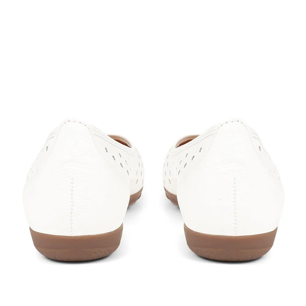 Ruffle Cut-Out Leather Pumps - GAB29571 / 314 659 sold by Jones Bootmaker product image thumbnail 3