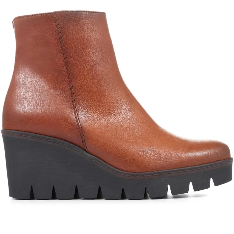 Utopia Gabor Wedge Heel Ankle Boots - GAB30560 / 316 638 - Tan sold by Jones Bootmaker