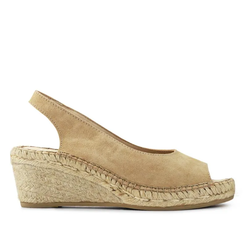 Wide-Fitting Leather Sandals - ROSANNAWIDE / 327 521 - Sand sold by Jones Bootmaker