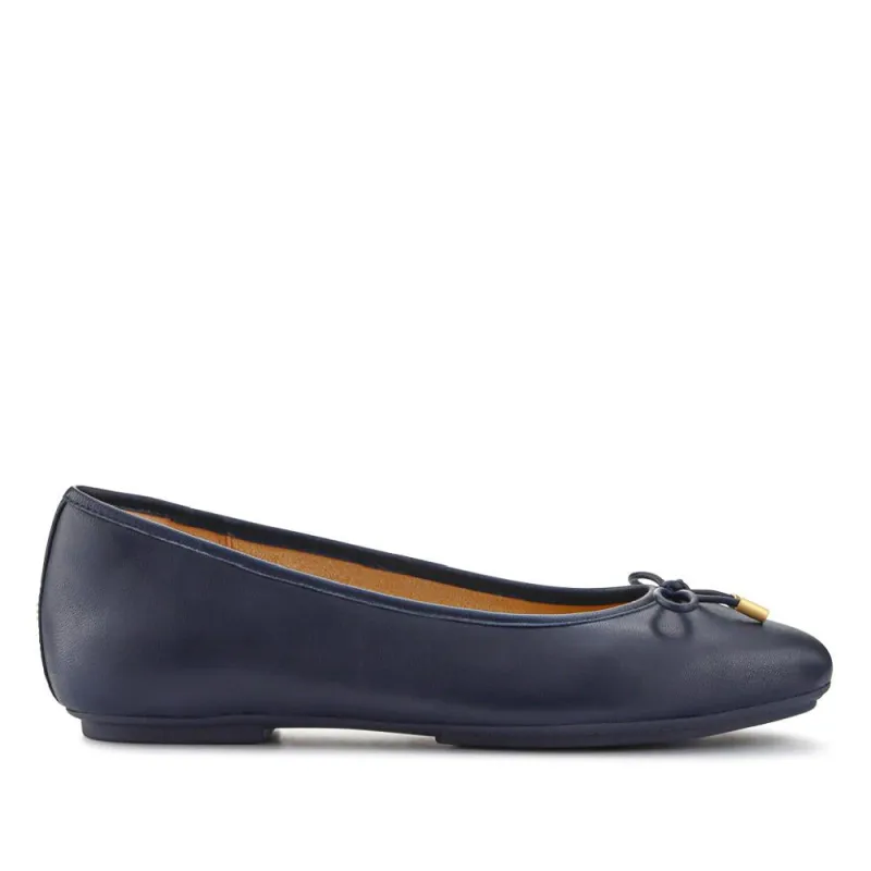 Casual Leather Pumps - FITF41501 / 327 058 - Navy sold by Jones Bootmaker