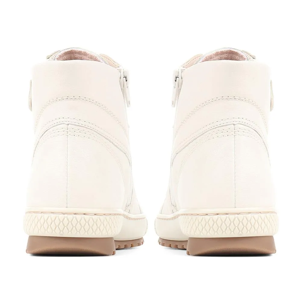 Bulner High Top Leather Trainers - GAB34515 / 320 630 - Cream sold by Jones Bootmaker product image thumbnail 3