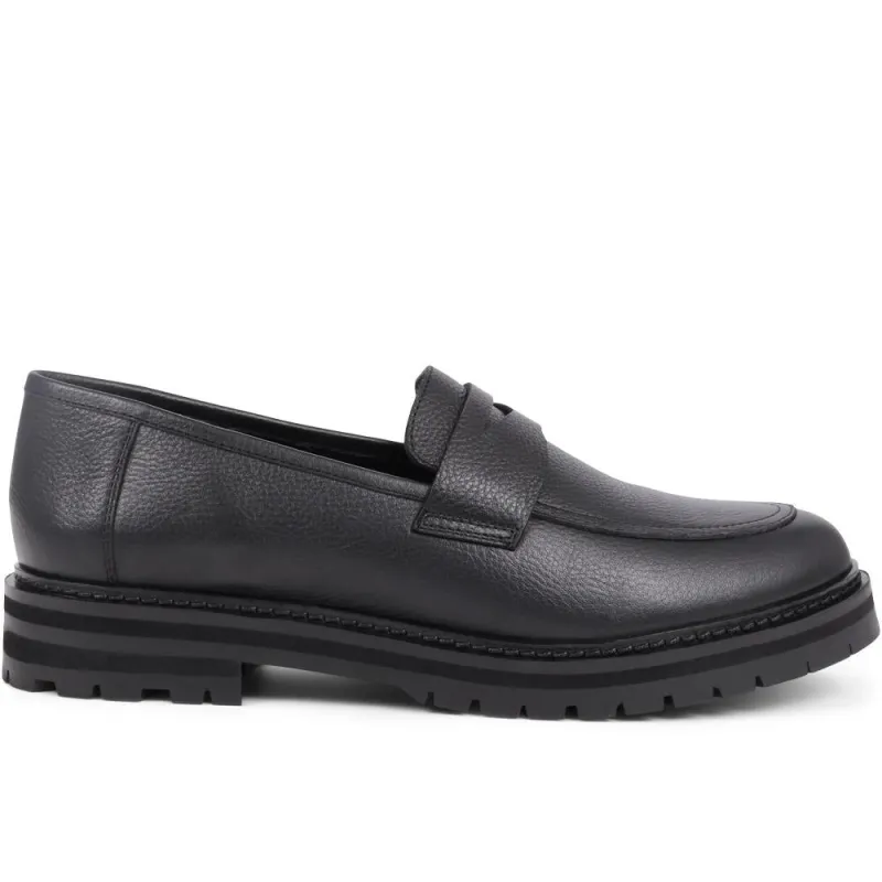 Darra2 Leather Loafers - DARRA2 / 325 352 - Black sold by Jones Bootmaker