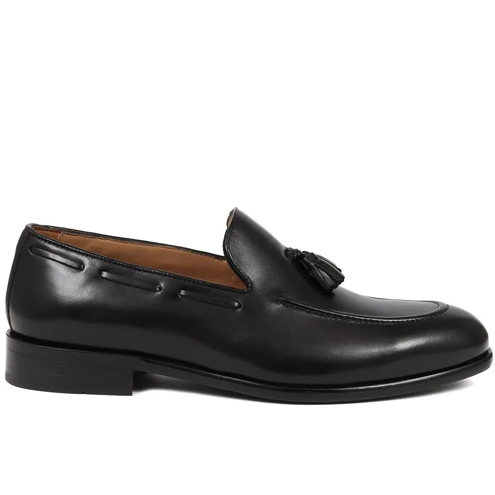 Devon2 Leather Loafers - DEVON2 / 324 972 - Black sold by Jones Bootmaker