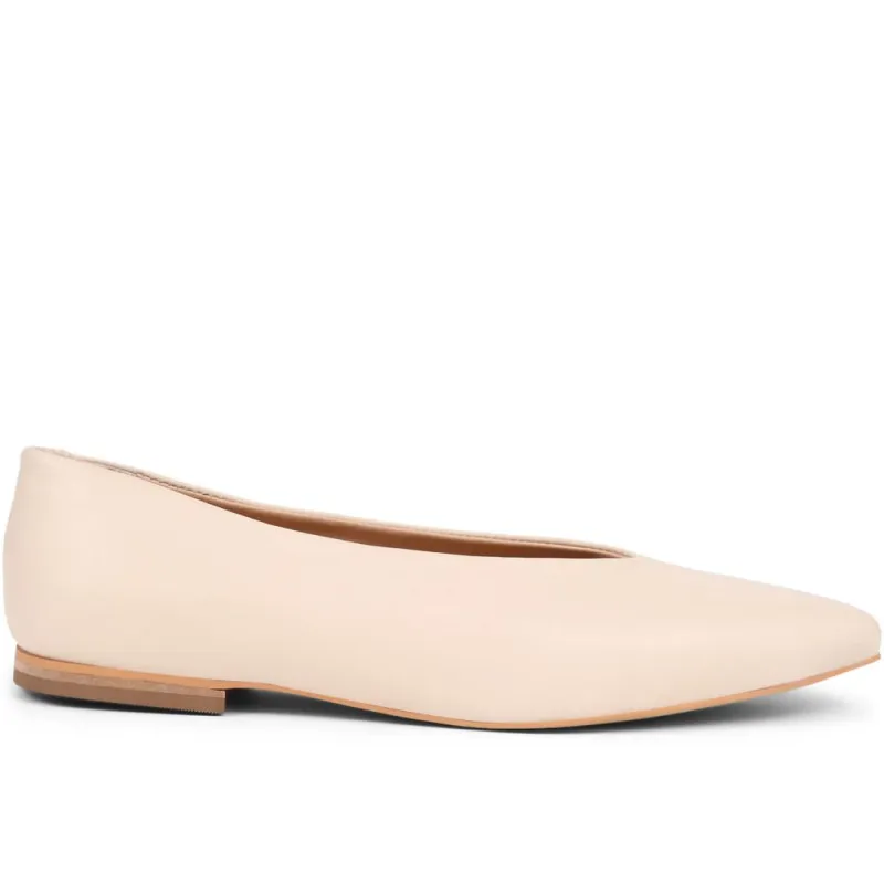 Felipa Leather Ballet - FELIPA / 324 285 - Nude sold by Jones Bootmaker