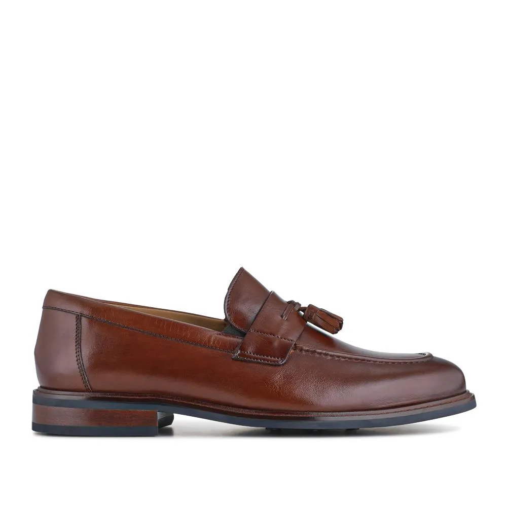 Rodrigo Wide-Fit Leather Tassel Loafers - RODRIGO / 327 901 - Chestnut sold by Jones Bootmaker