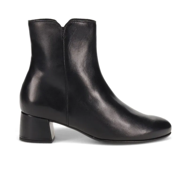 Abbey Smart Leather Ankle Boots - GAB41532 / 327 112 - Black sold by Jones Bootmaker