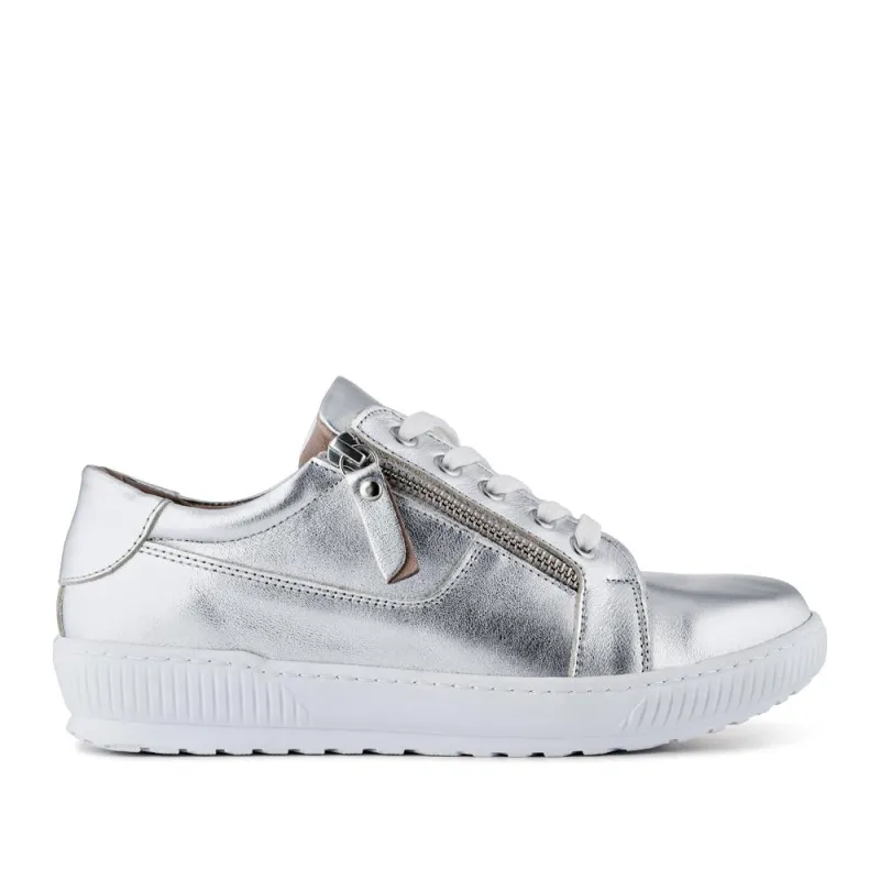 Padova Wide-Fit Leather Trainers - PADOVAWIDE / 326 787 - Silver made by Jones Bootmaker