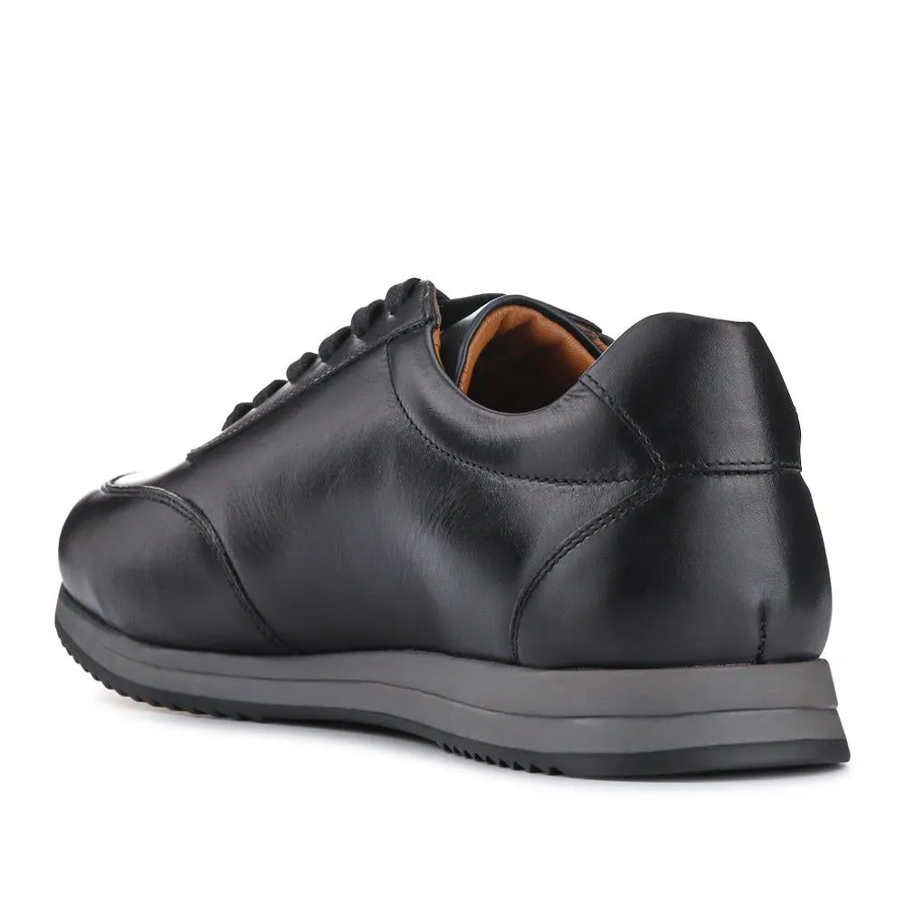 Southend2 Leather Trainers - SOUTHEND2 / 325 111 - Black sold by Jones Bootmaker product image thumbnail 4