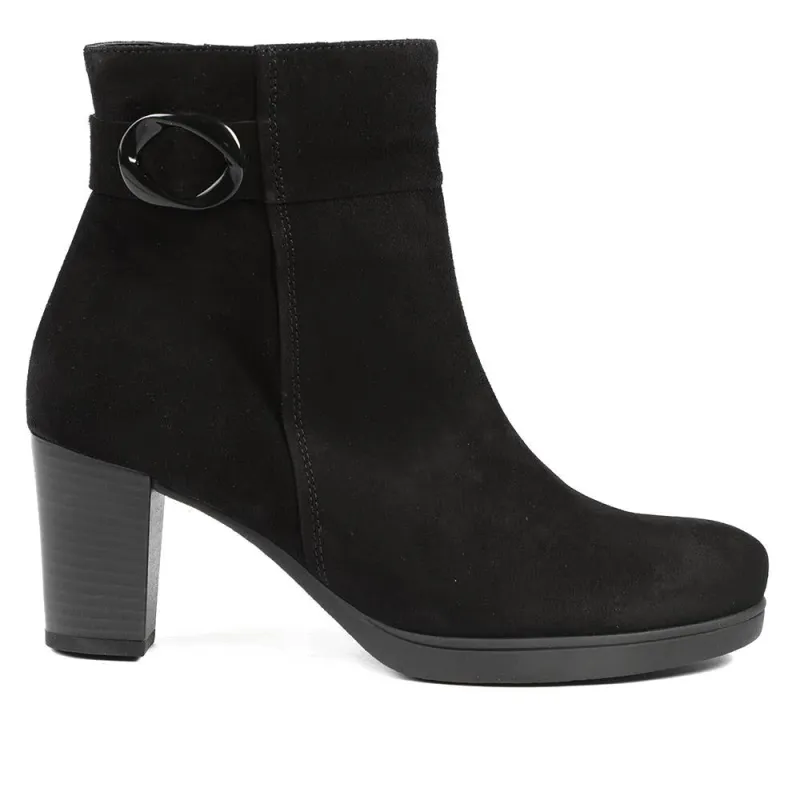 Gabor Wide Fit Leather Block Heel Ankle Boots - GAB42547 / 329 078 sold by Jones Bootmaker